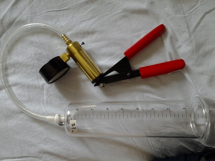 Vacuum pump for a member
